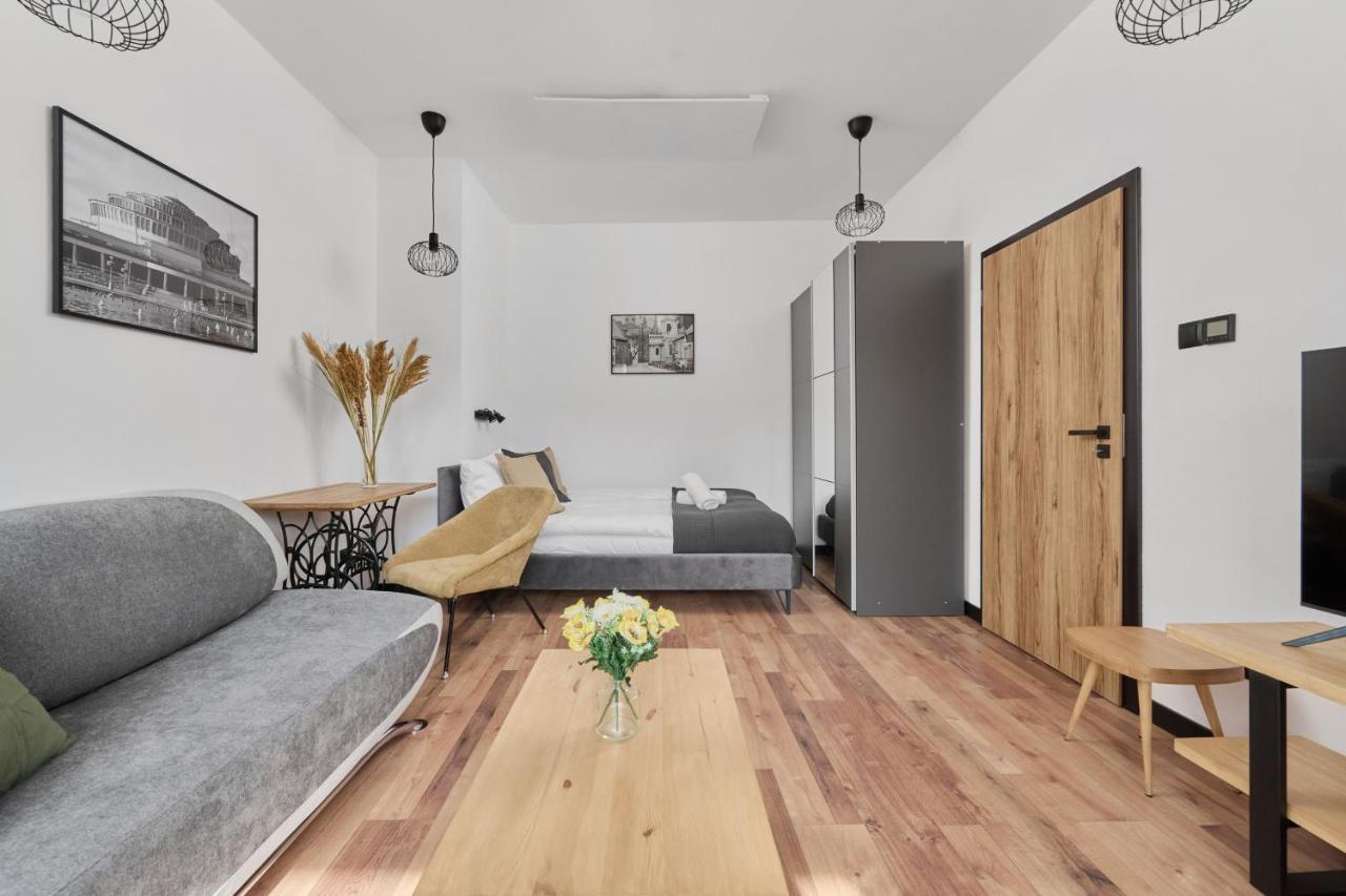 Apartment Norwida With Balcony Downtown By Renters Breslau
