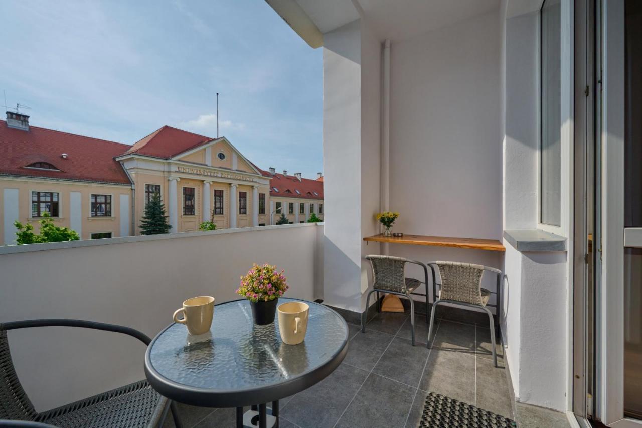 Apartment Norwida With Balcony Downtown By Renters *