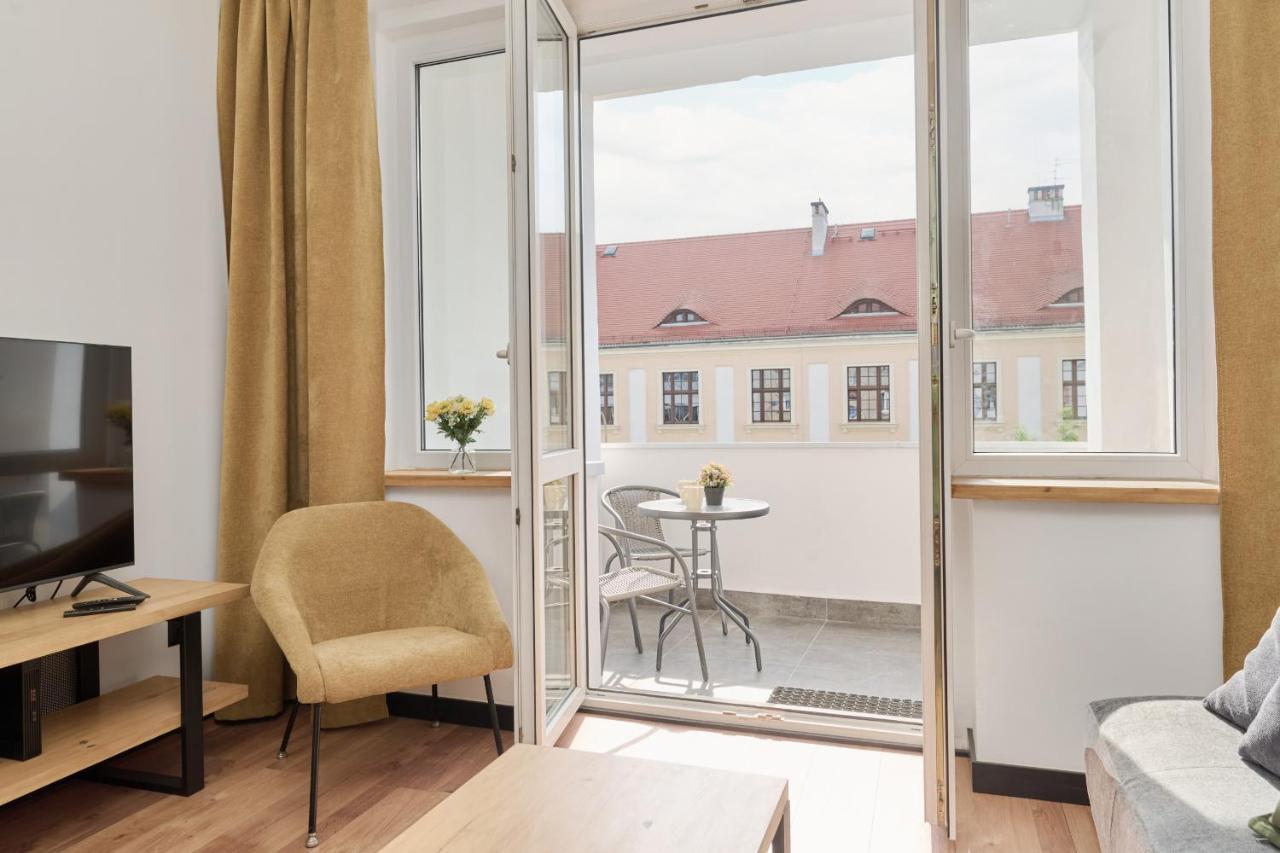 Norwida With Balcony Downtown By Renters Breslau